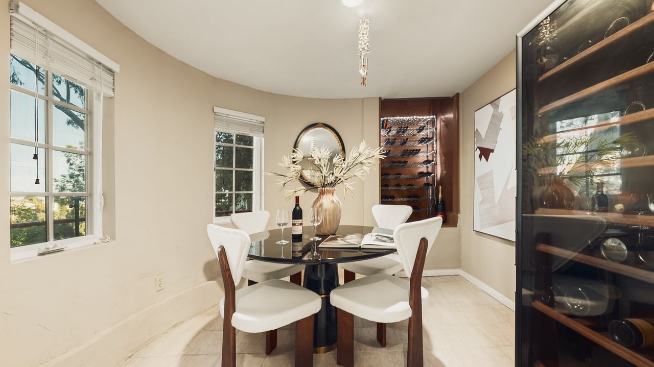 2882 Belden Dr, hollywood hills