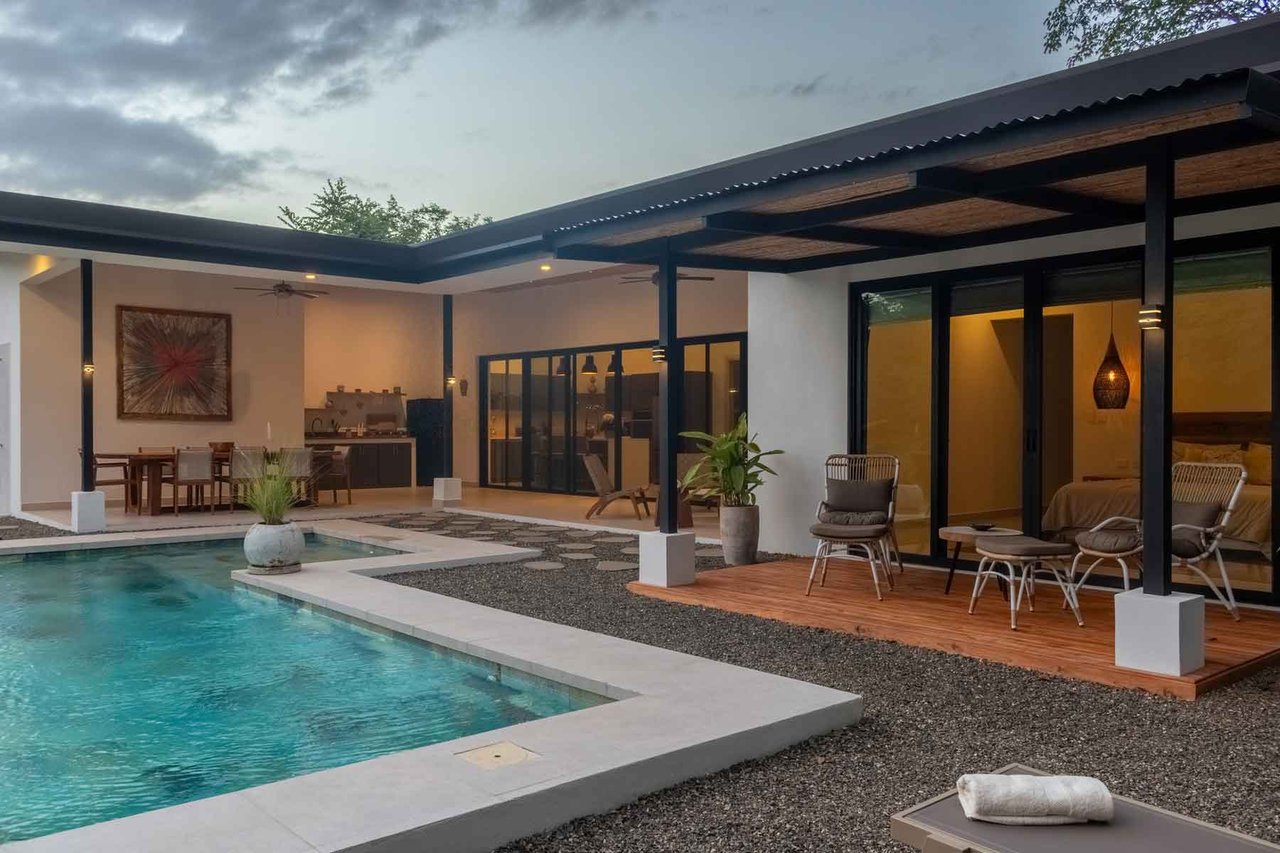 Casa Bromelia Dorada | Stylish 3-Bedroom Home with Pool in Nature-Lovers’ Paradise
