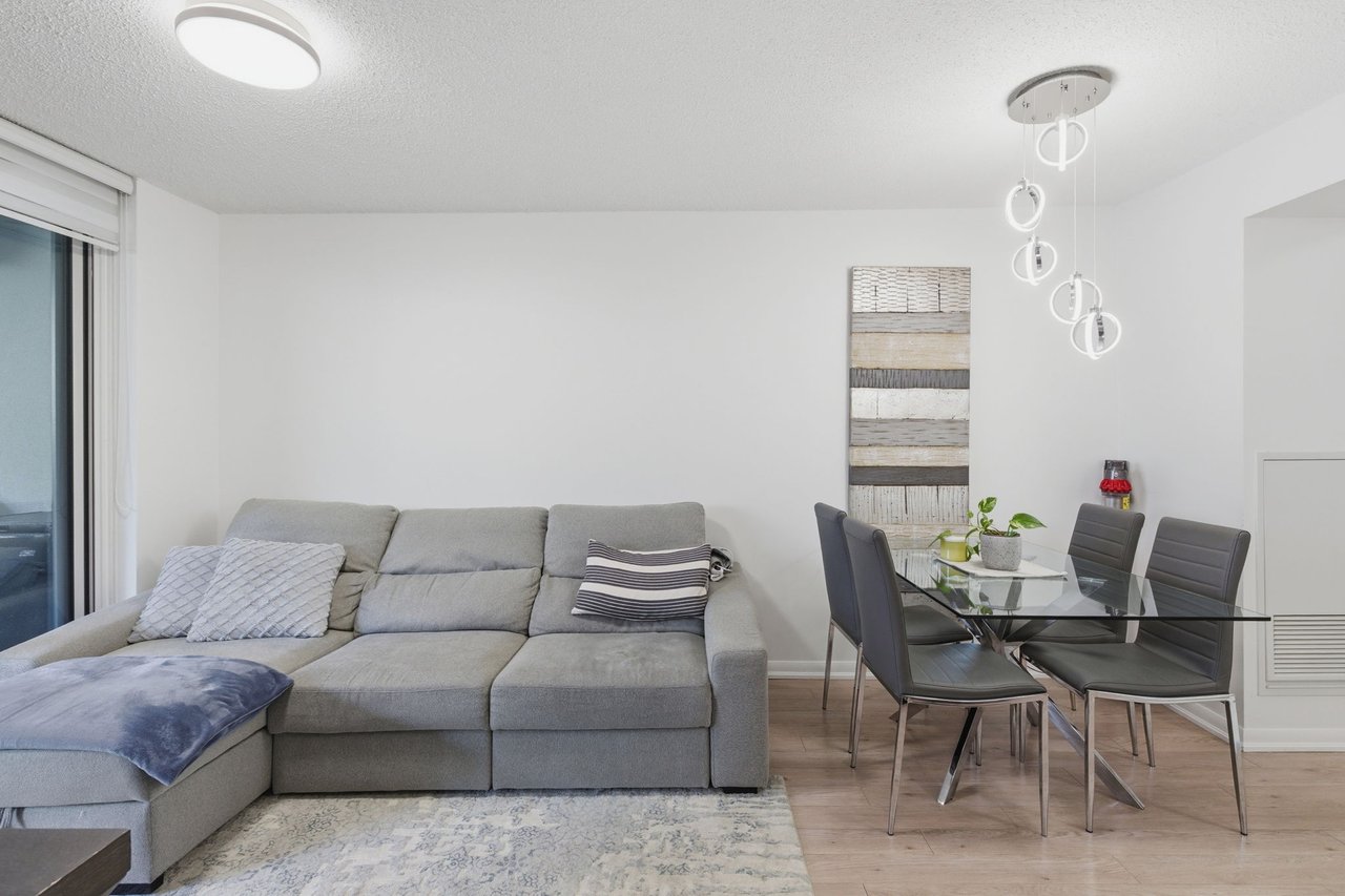 800 Lawrence Ave W Unit 304
