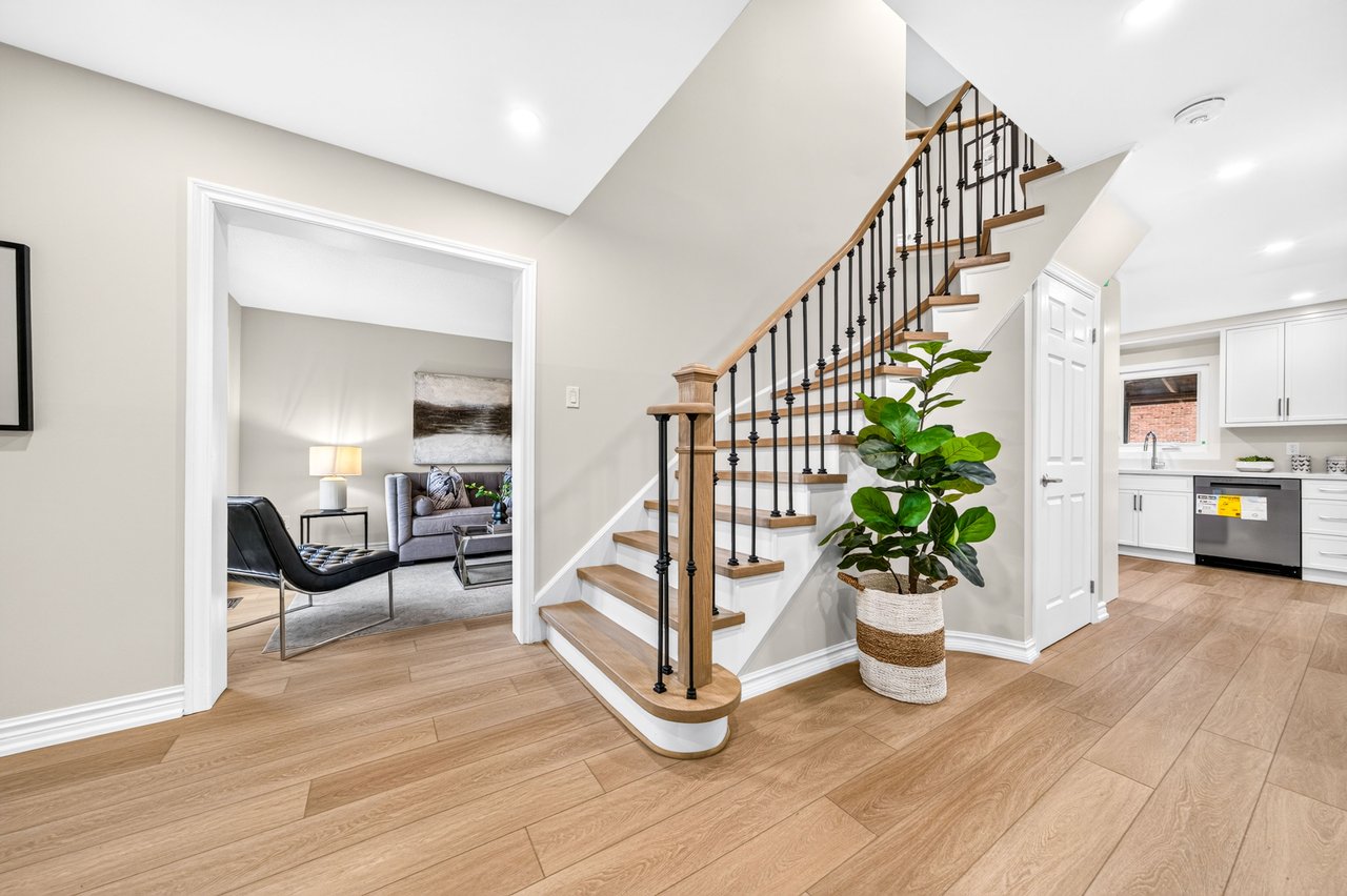 109 Valleymede Dr