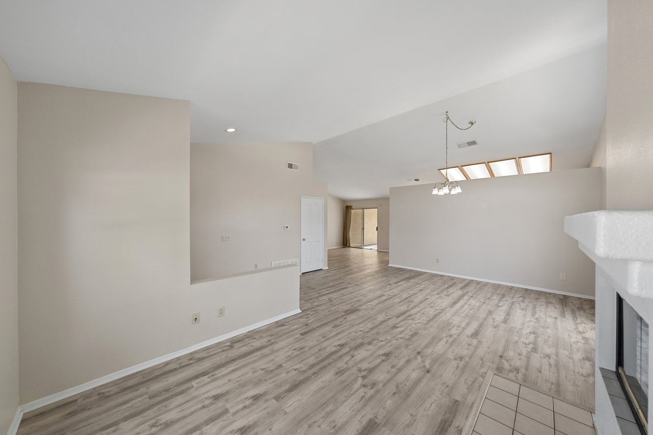 24403 Stallion Ct.