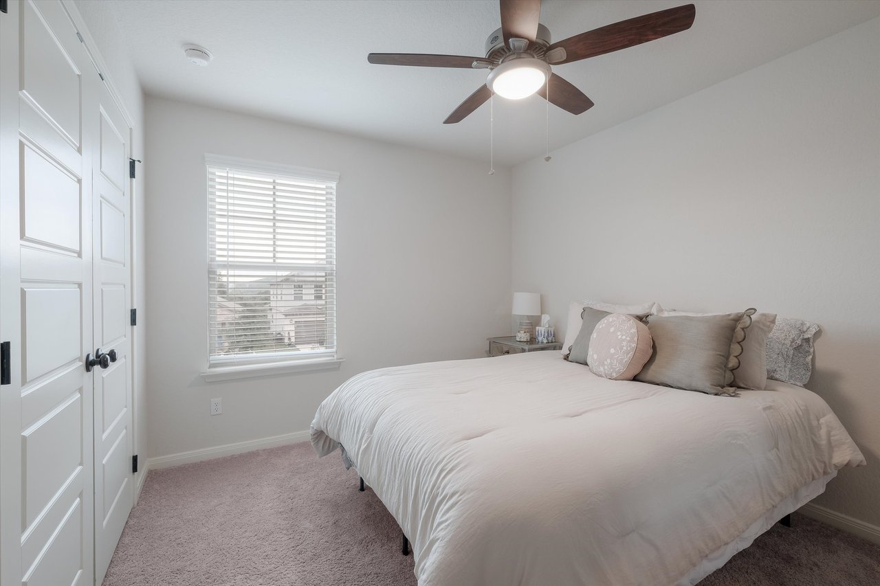 10227 Amaryllis Way