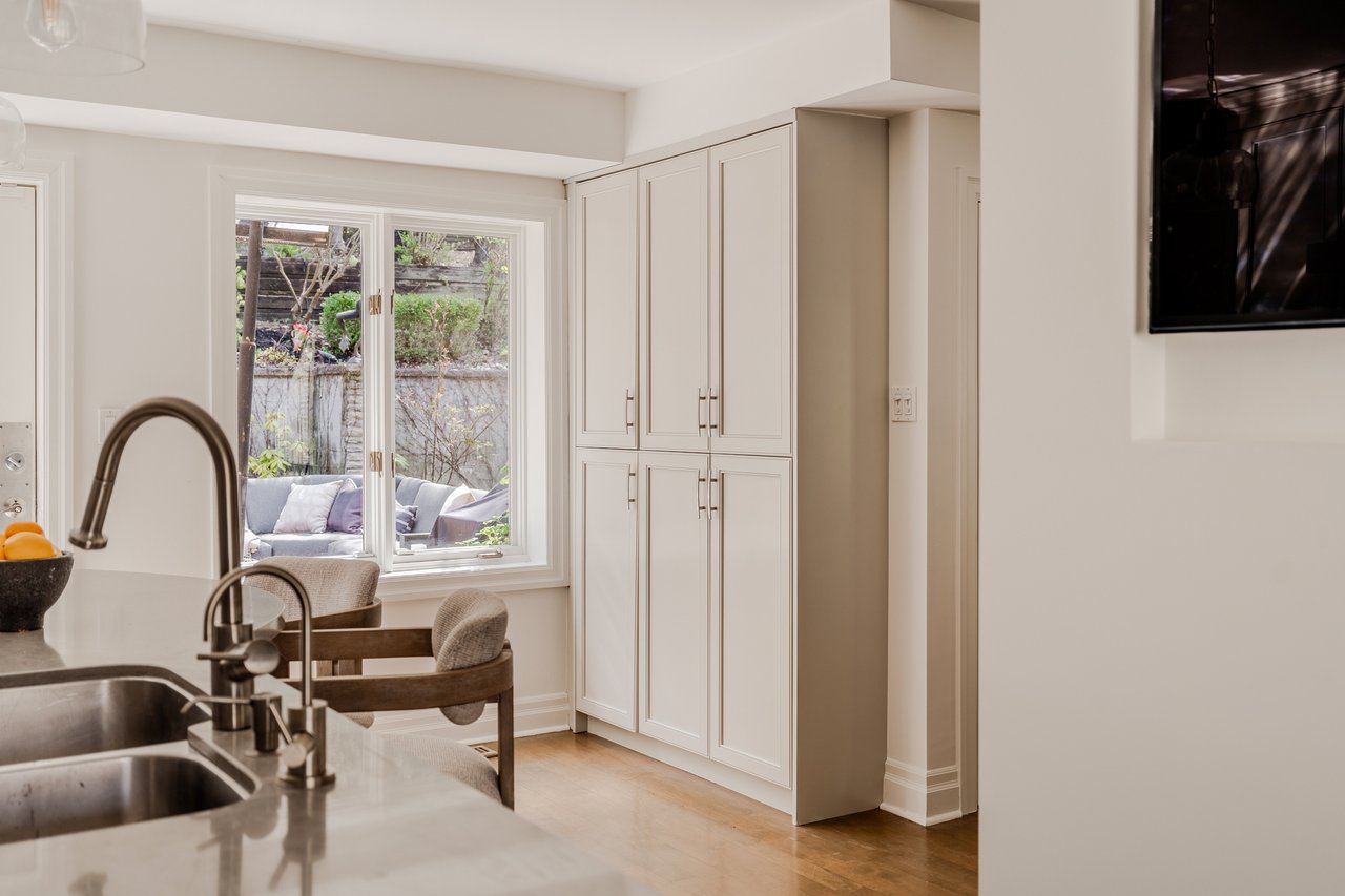 31 Fallingbrook Dr