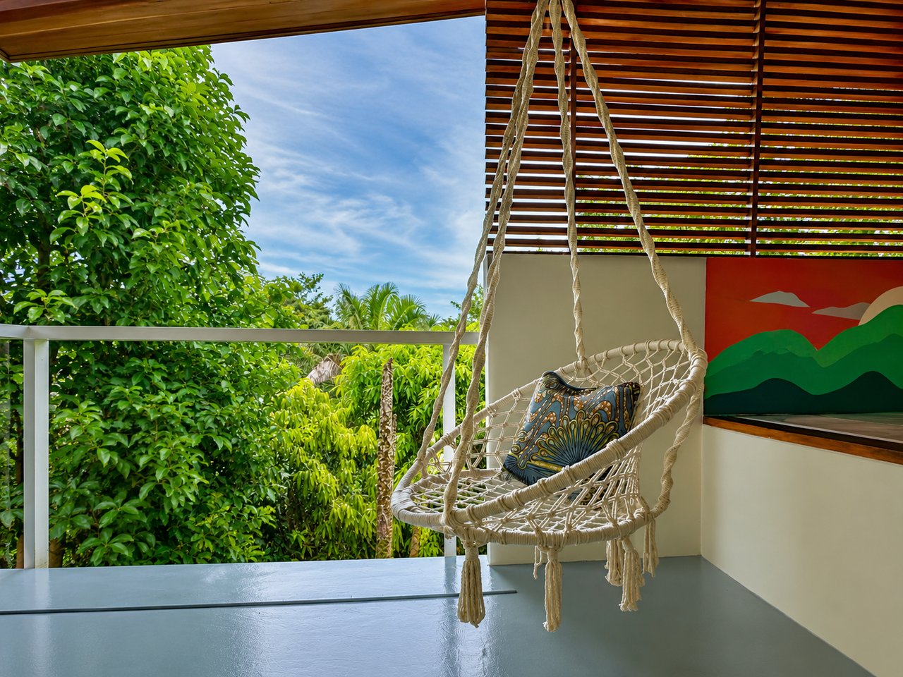 Santiago Garden House – Tropical Retreat with Pool, Views & Expansion Potential