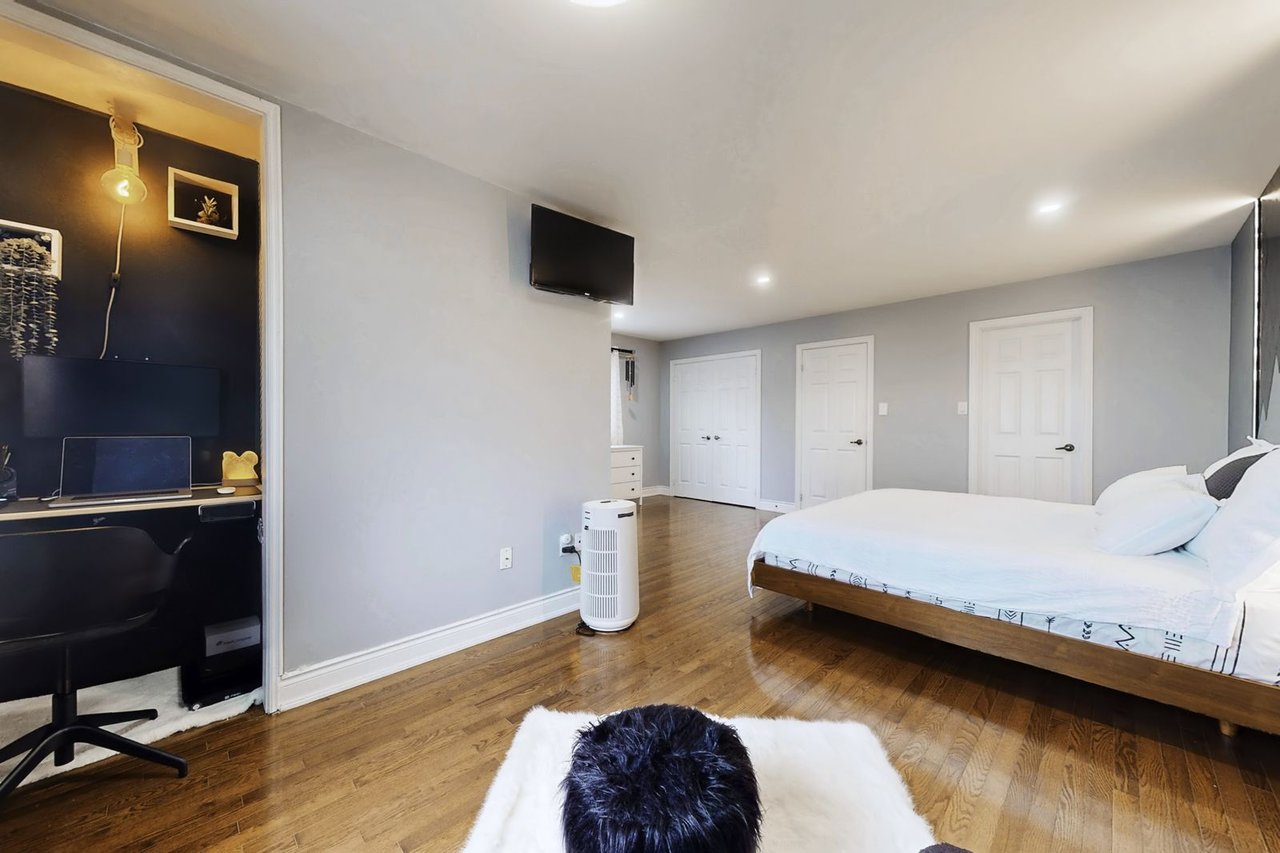 727 Vellore Park Avenue