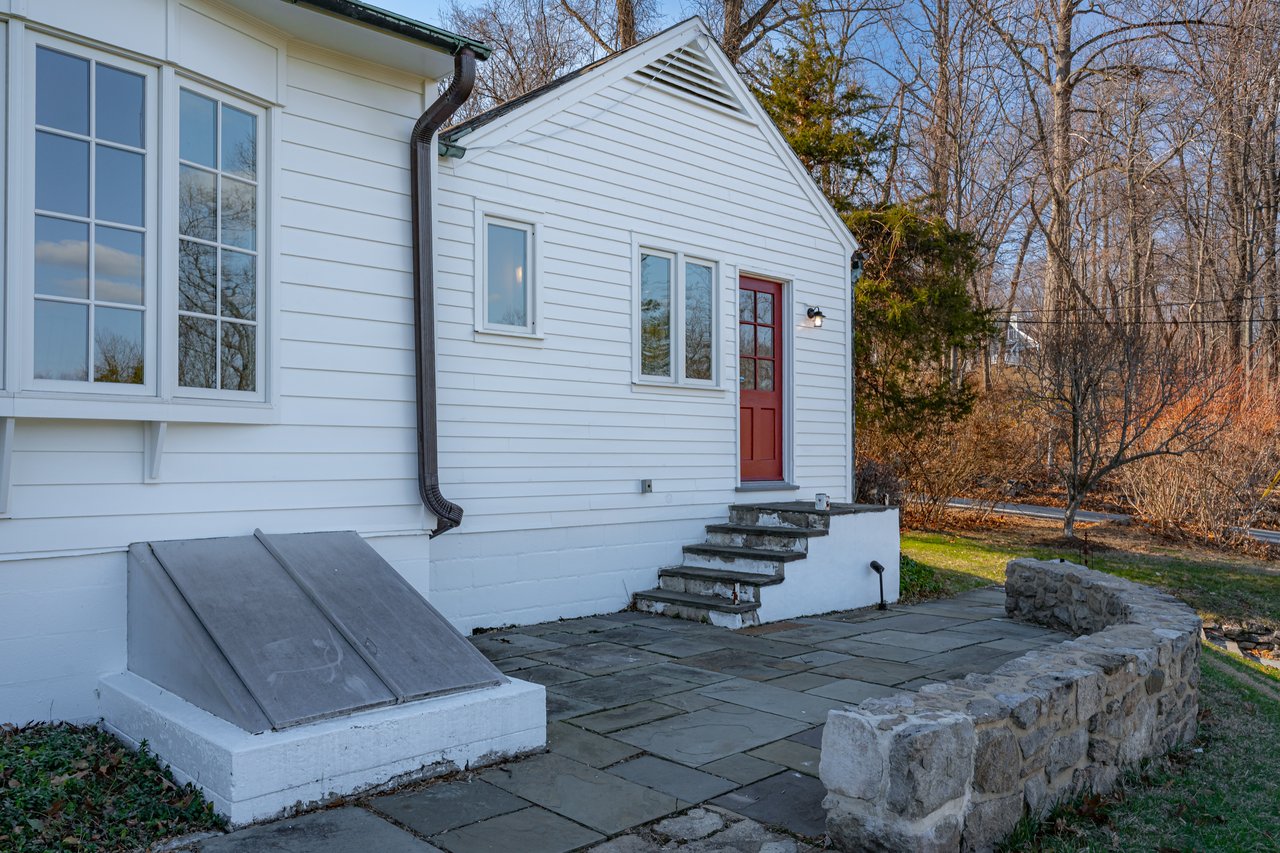 2016 Stonesthrow Road