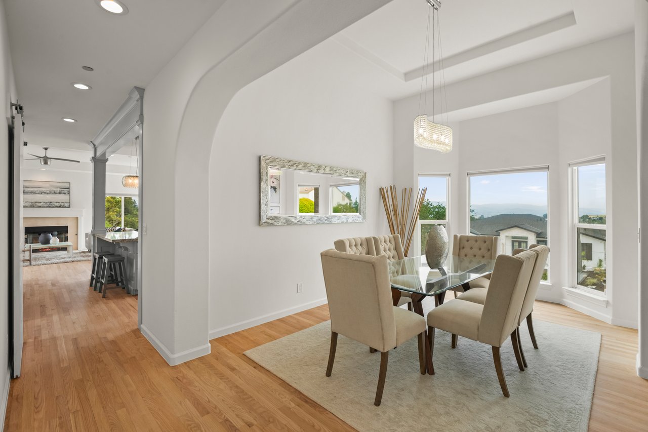 15855 Jackson Oaks Drive