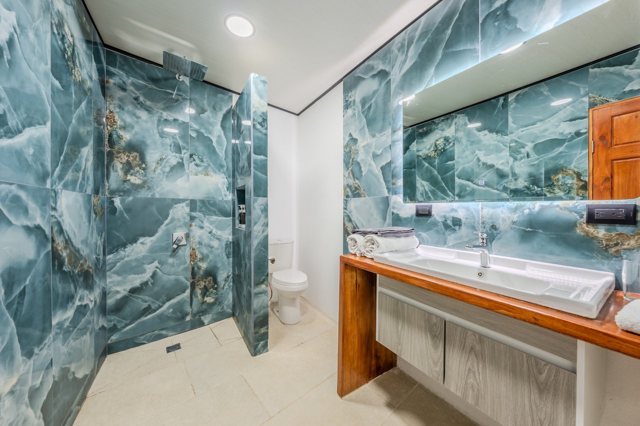 Turnkey Boutique Hotel for Sale in Bahía Ballena, Uvita – Los Papyrus