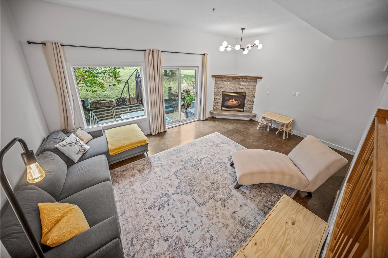 1022 Rundleview Drive Unit: 27