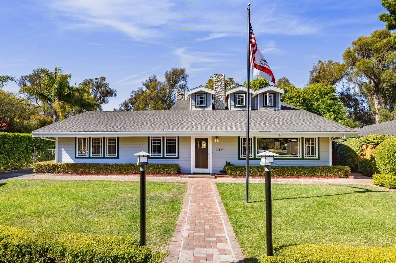 Four Bedroom Home Near Butterfly Beach