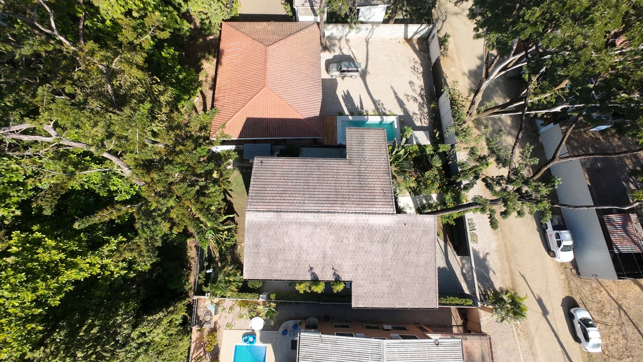 Casa Shangri-La: Modern Loft-Style Luxury in Playa Potrero!