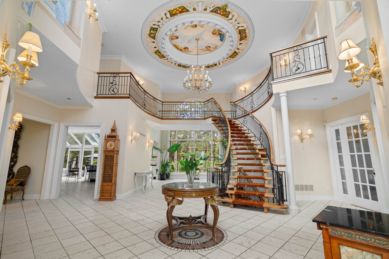 Neoclassical Residence