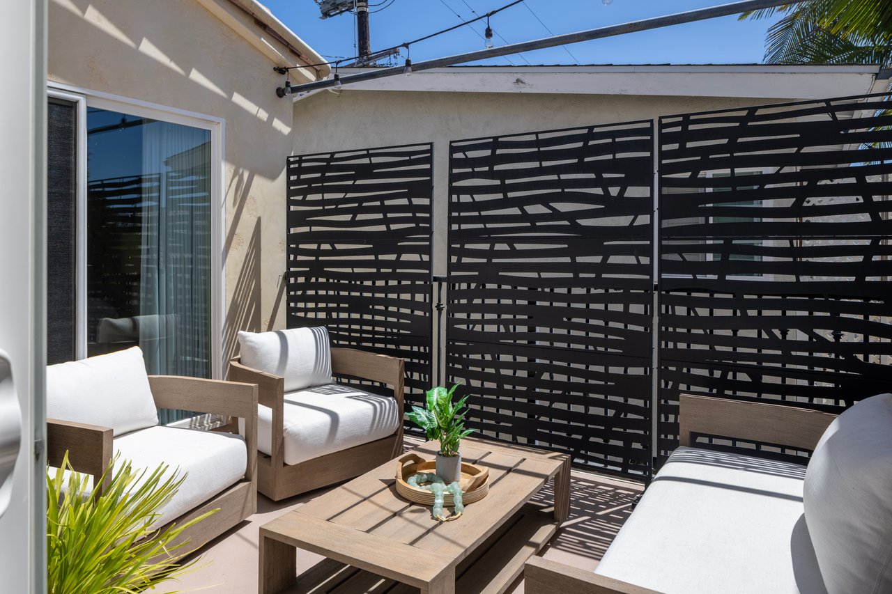 Furnished Lease in The Village
