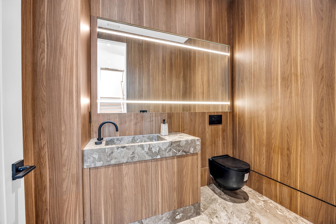 152 Third Line, Oakville