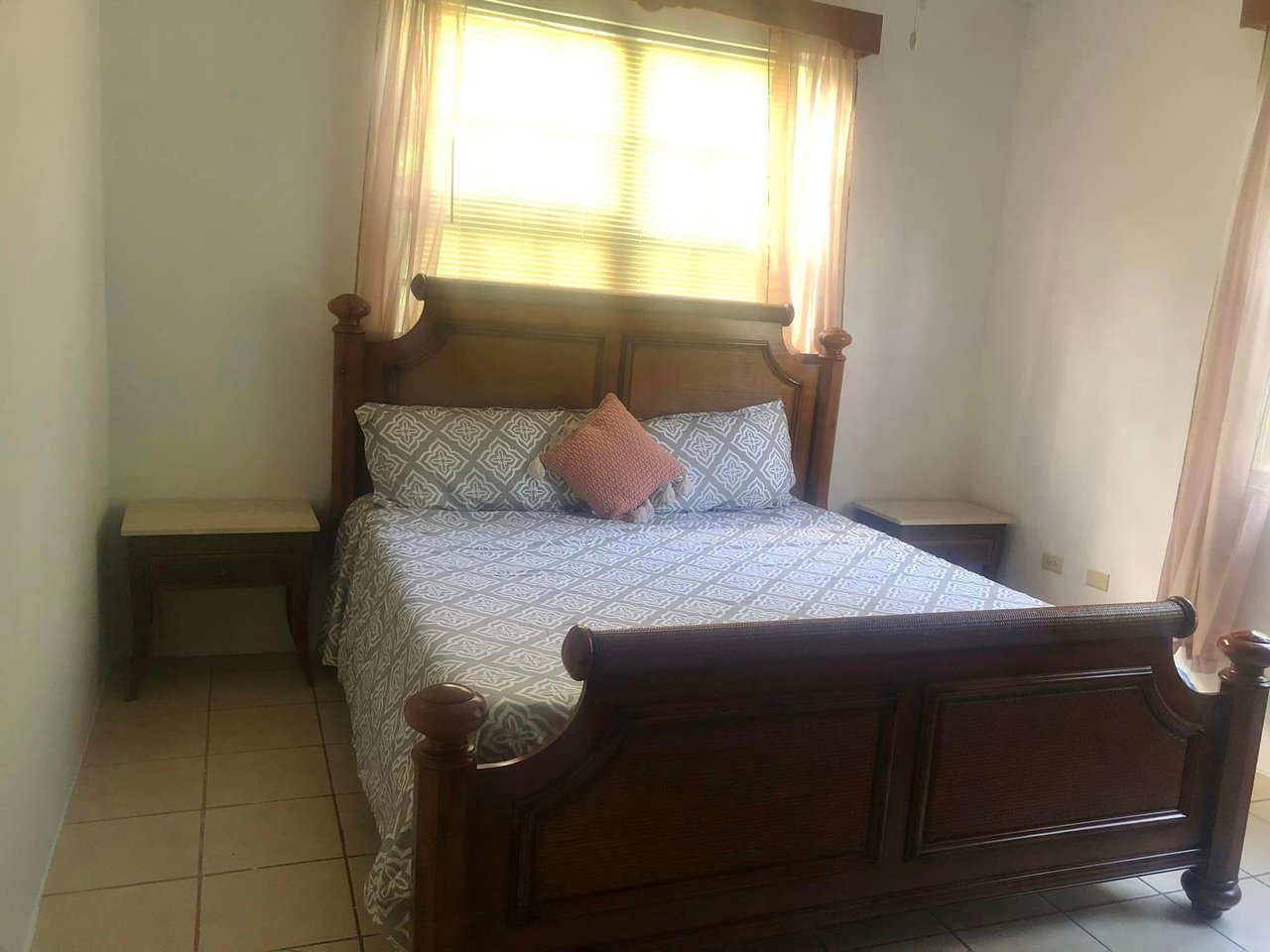 945 Parham Town 2 Bedroom Apartment