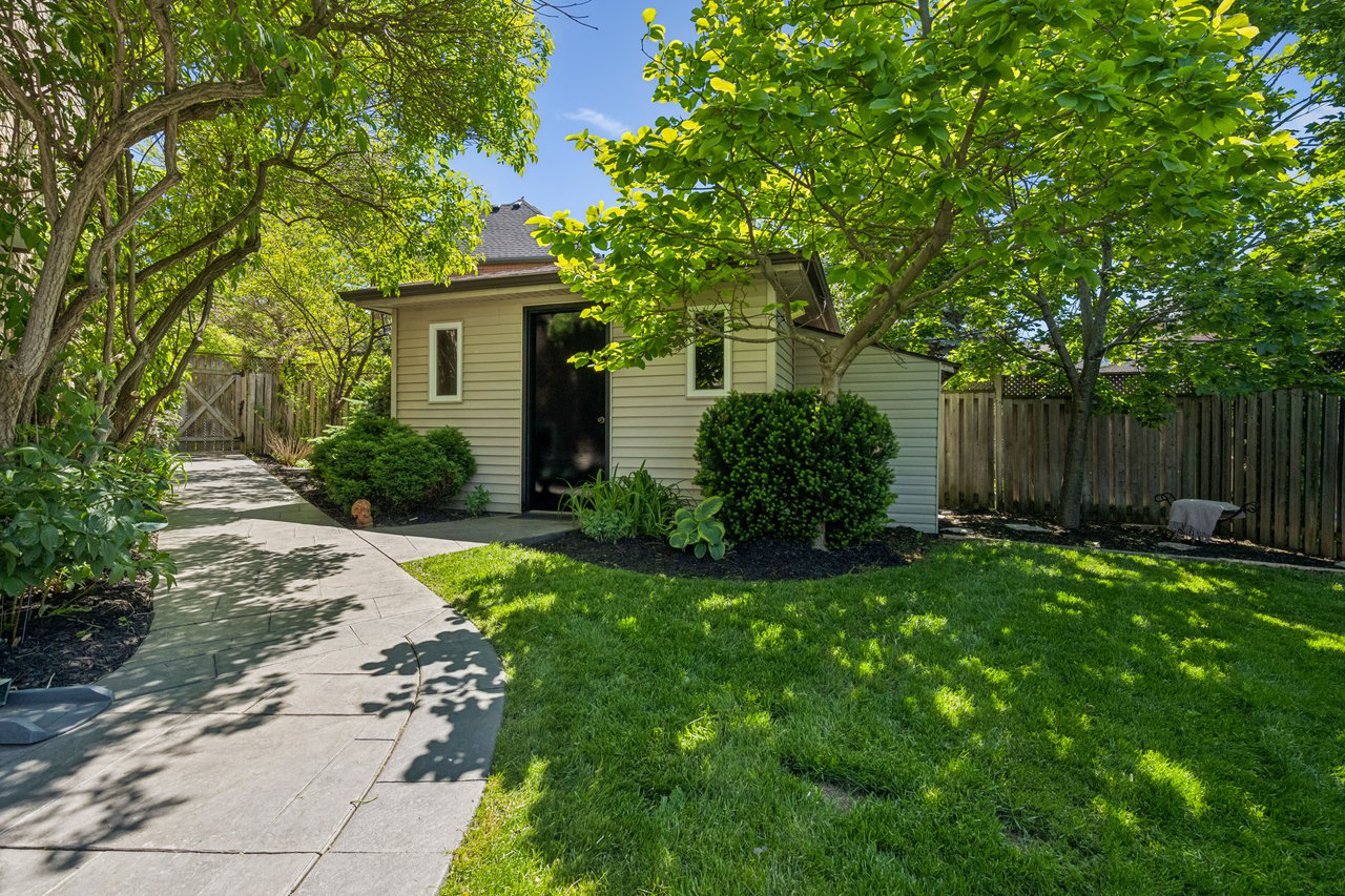 2283 Briargrove Circle, Oakville, ON