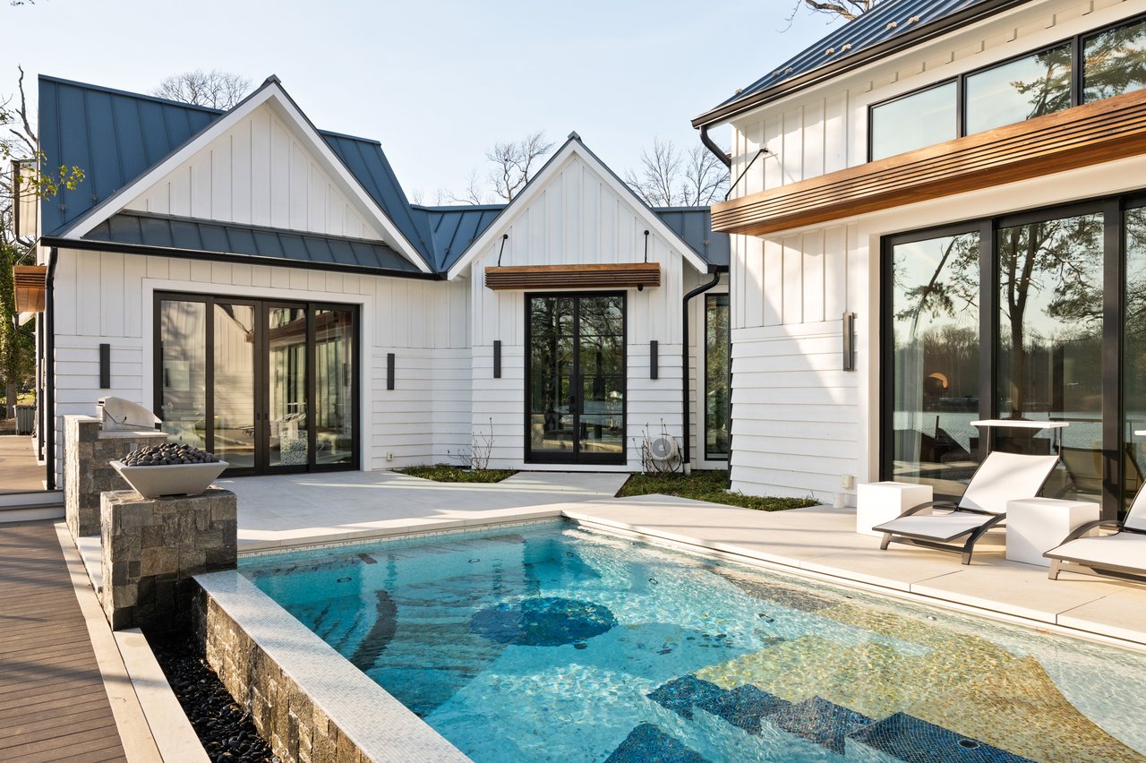 ANNAPOLIS WATERFRONT HOME | LAKE OGELTON WATERFRONT WITH CHESAPEAKE BAY ACCESS