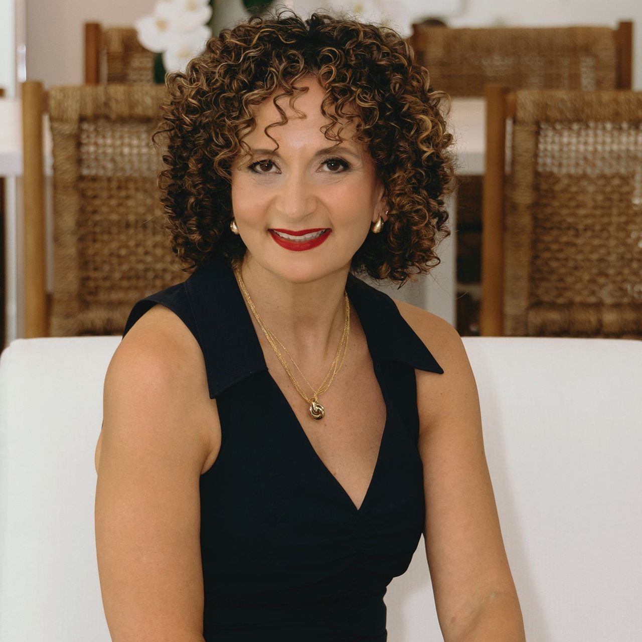 Aline Smolanoff Naples, FL Real Estate Agent Headshot