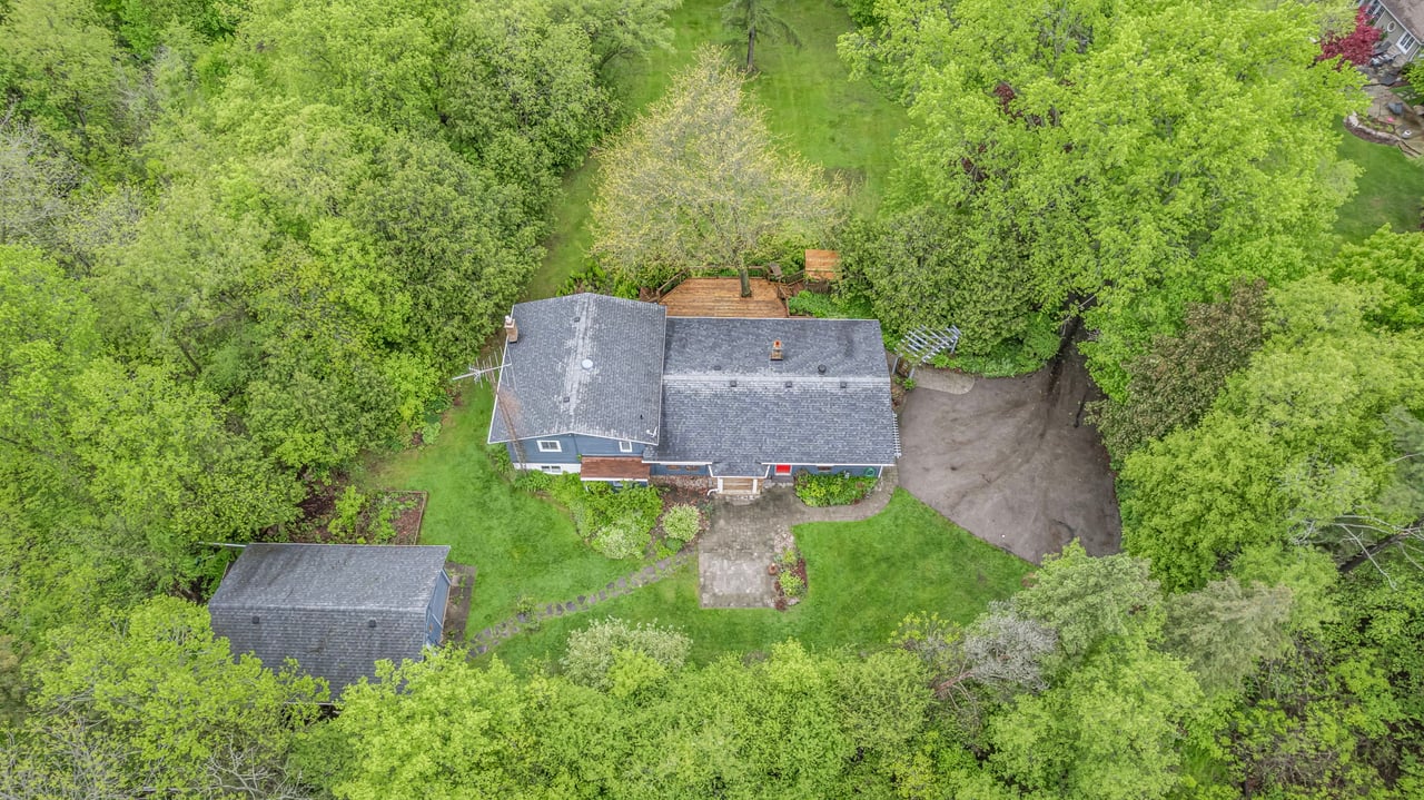 55 Old Church Road, King
