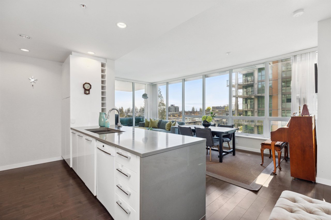 805-5728 Berton Avenue, Vancouver