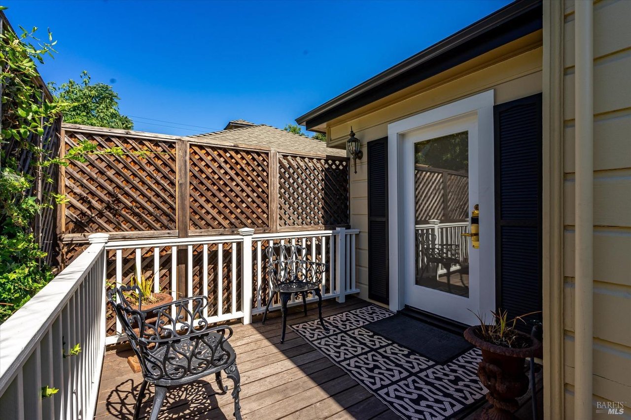1139 Lincoln Ave, Calistoga