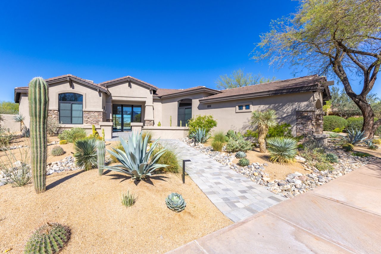 9290 E Thompson Peak Pkwy #209