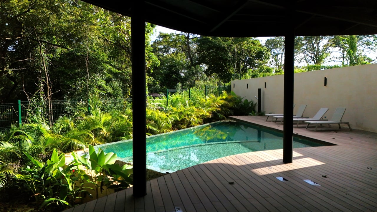 Gated Community Lots Walking Distance to Avellanas