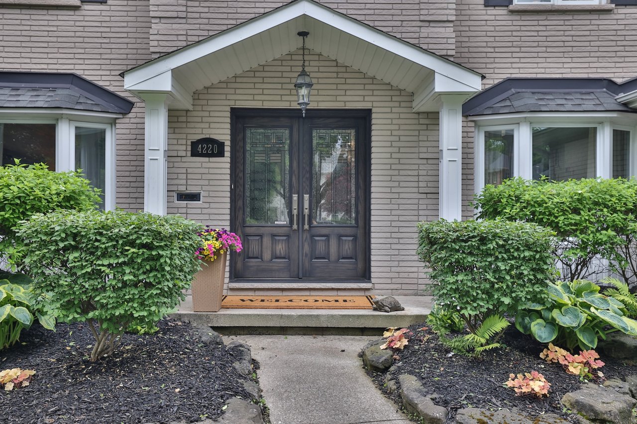 4220 Spruce Avenue, Burlington