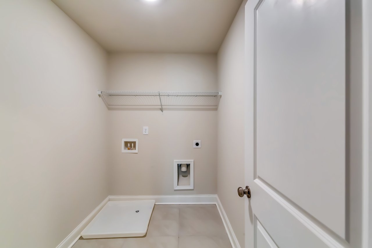 407 Shoals Trl