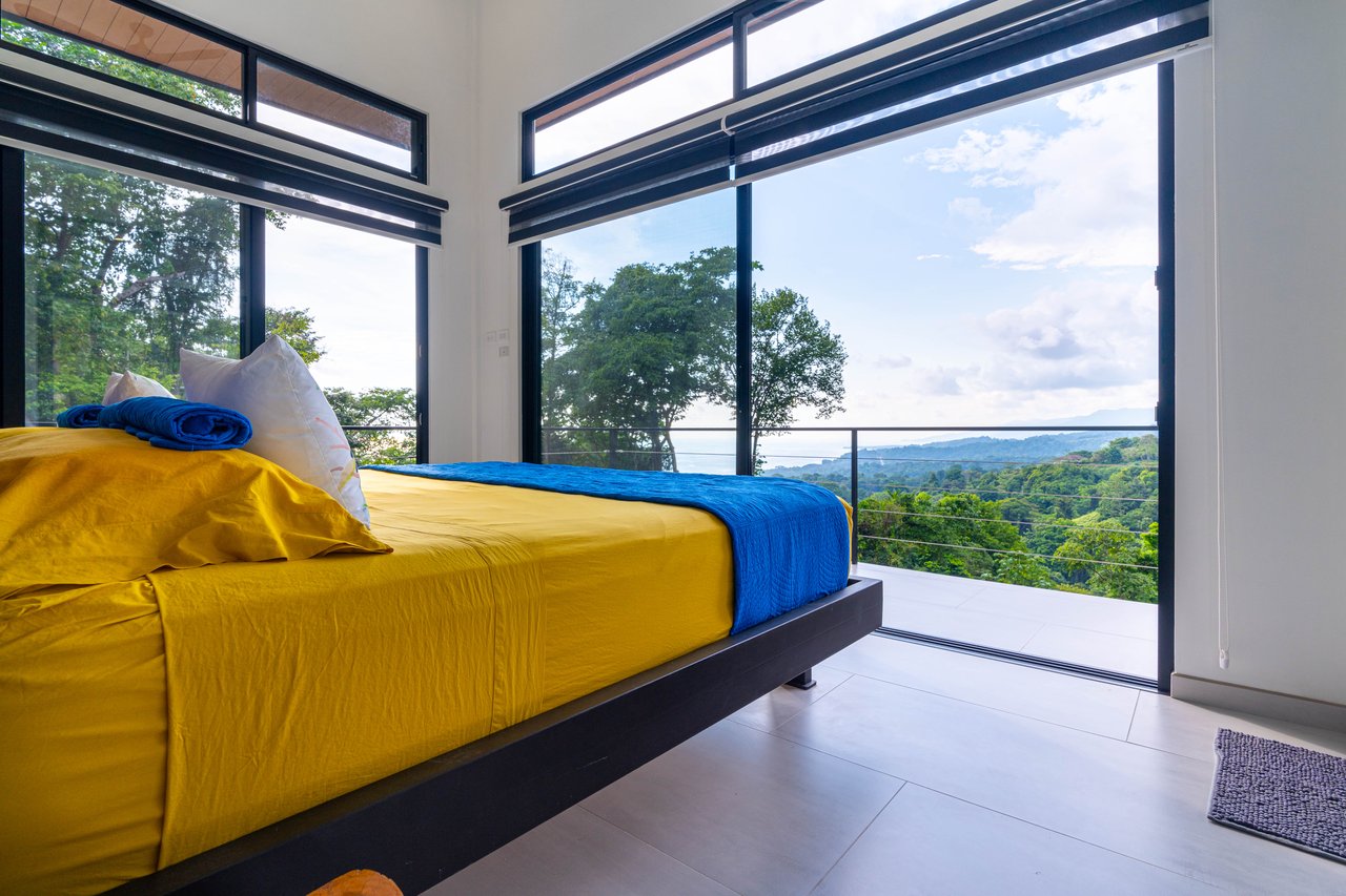 Luxury 4-Bed Home with Ocean & Jungle Views in Ojochal