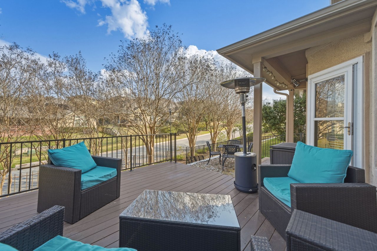 Elegantly Updated Lakeway Retreat w/ New Roof