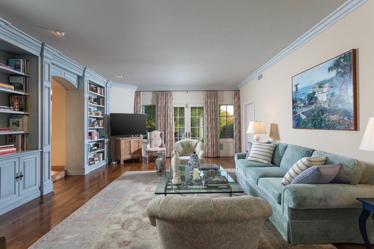 30602 Hunt Club Dr