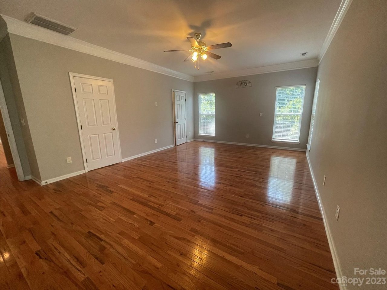 1208 Rockwell View Rd