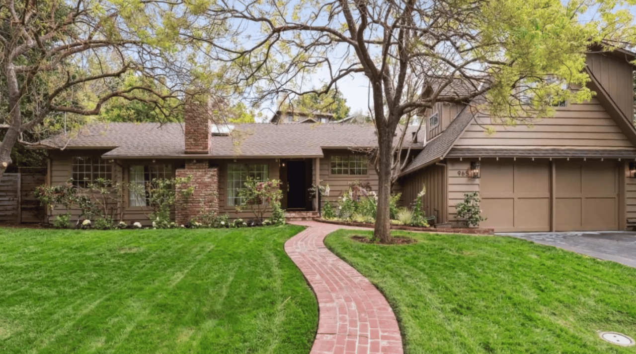 Woodland Acres and The Highlands Neighborhood of Los Altos