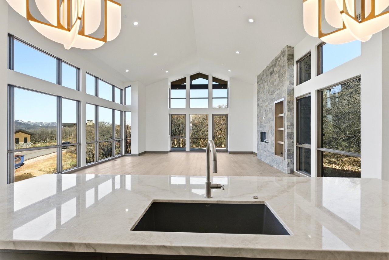 11004 N Wrangler Circle