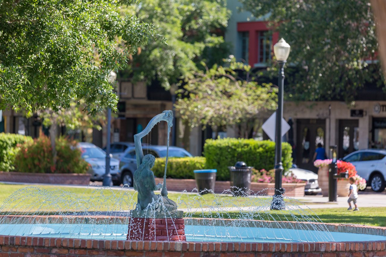 Living in Winter Park, FL: A Local Realtor’s Guide for Out‑of‑State & Luxury Buyers