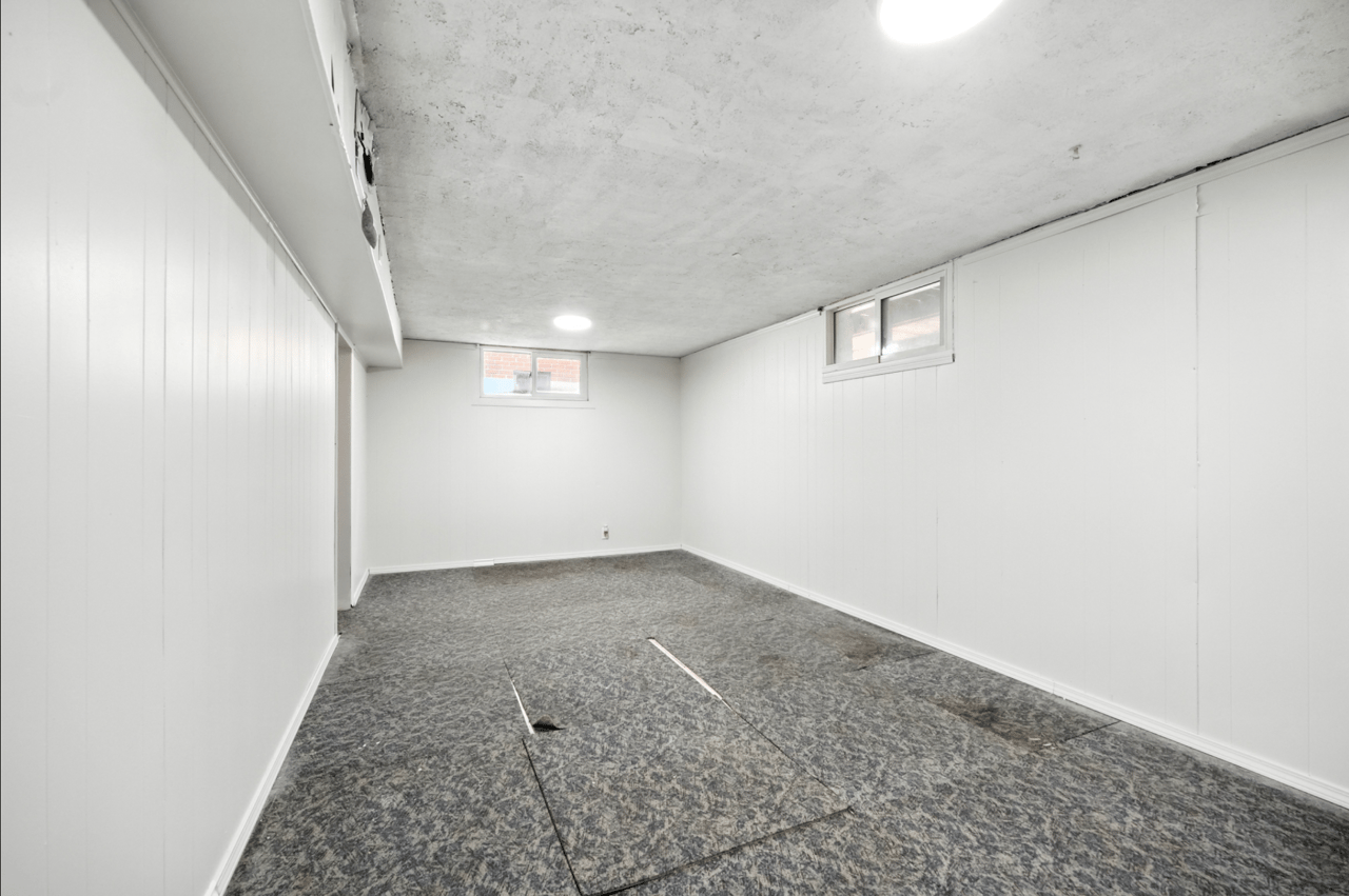 2975 Weston Road