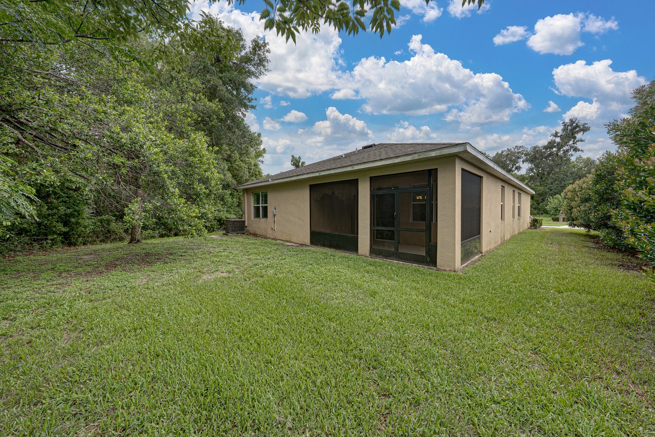 12322 EASTPOINTE DR
