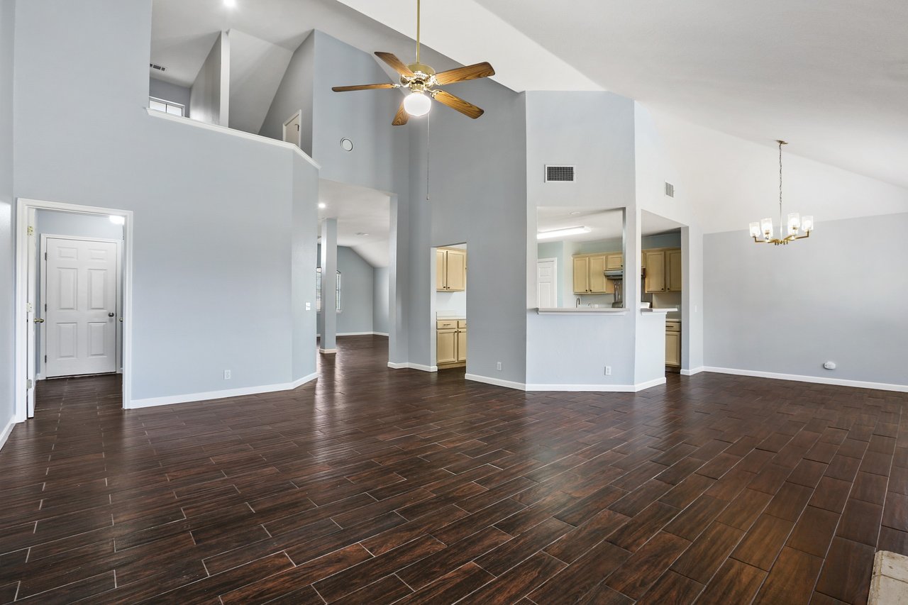 1301 Waterfall Ave