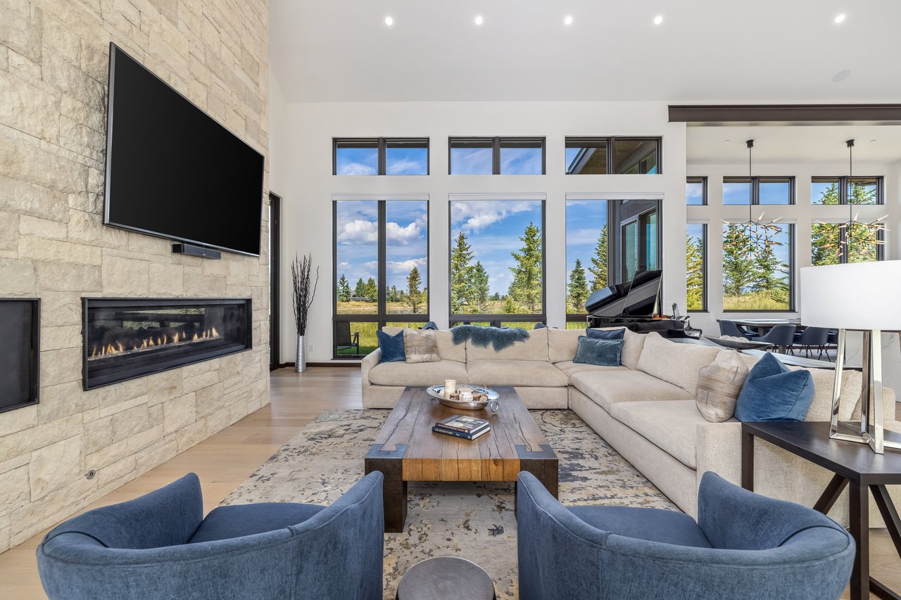 31 Taylor Creek Court