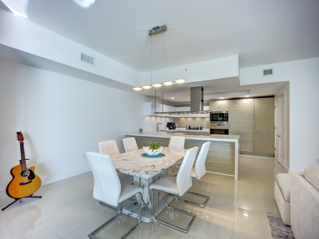17301 Biscayne Blvd #1203