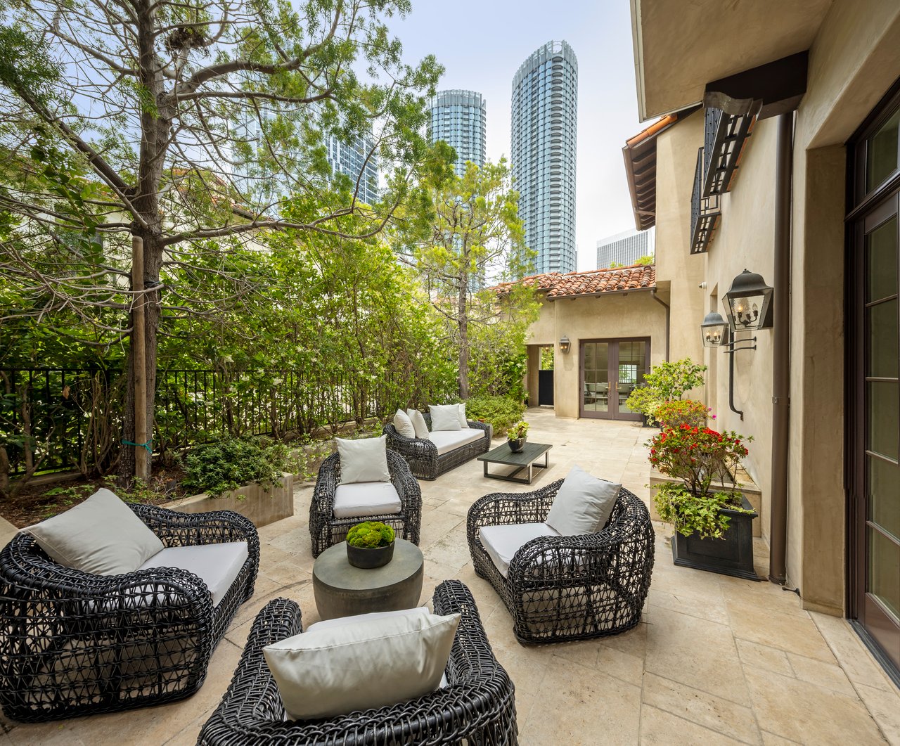 10210 Century Woods Dr, Century City