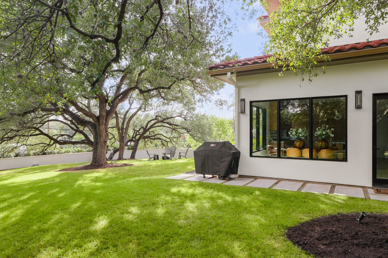 3501 Balcones DR