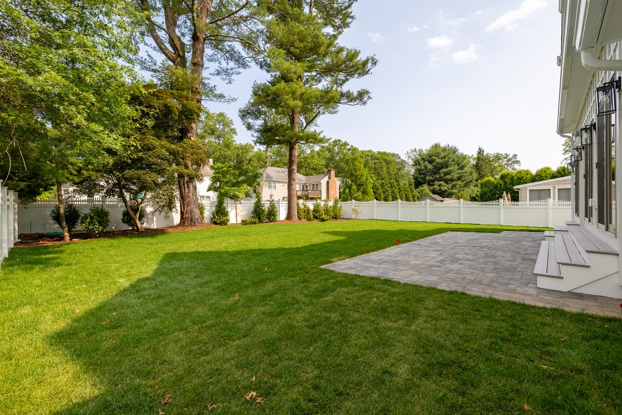 1846 Mill Plain Rd