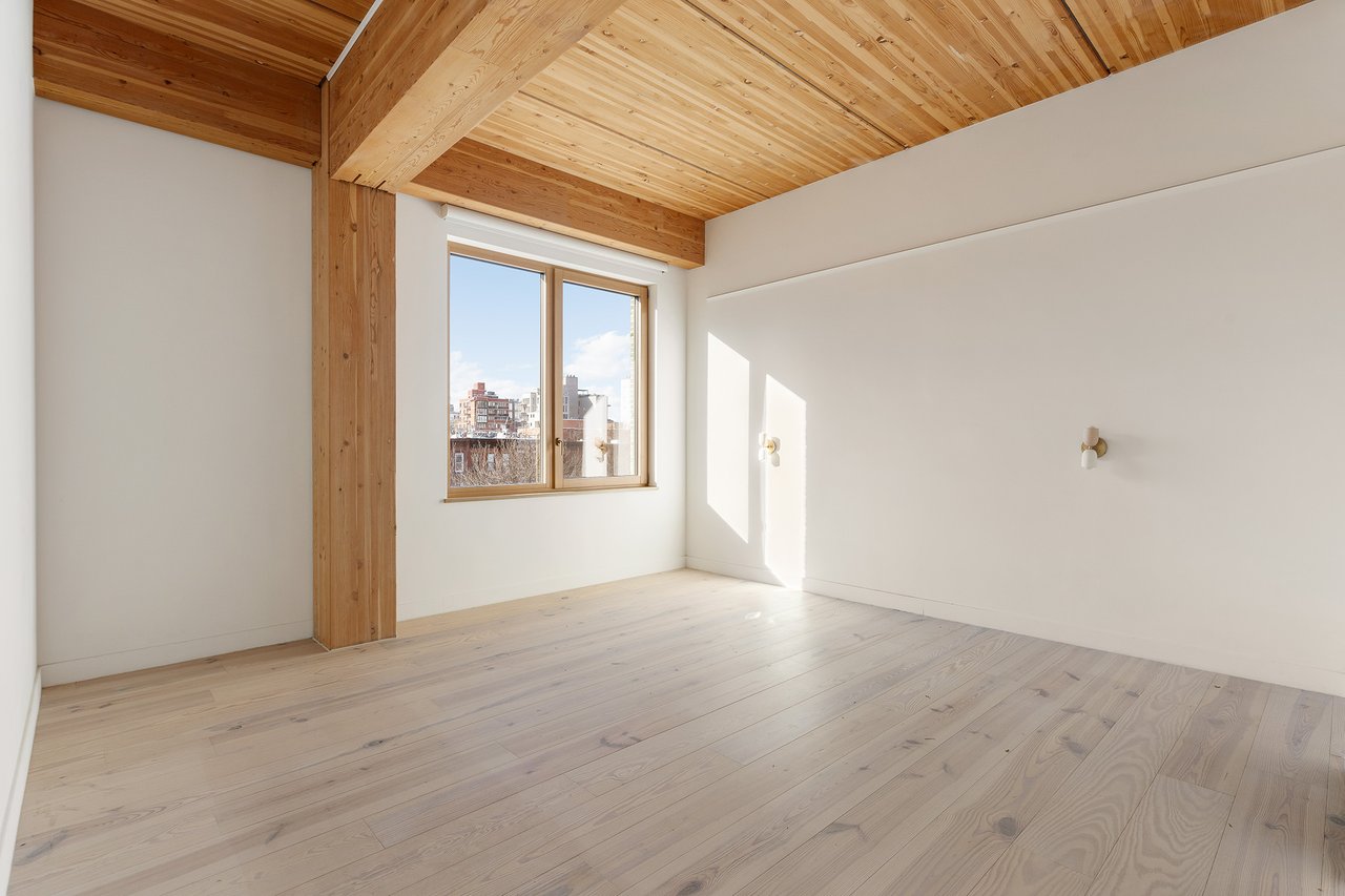 670 Union Street, 4A 