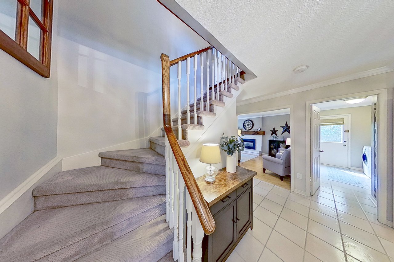 522 Malvern Cres Newmarket