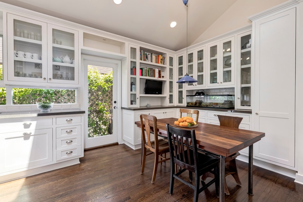 1024 Stearns Dr, Beverly Grove