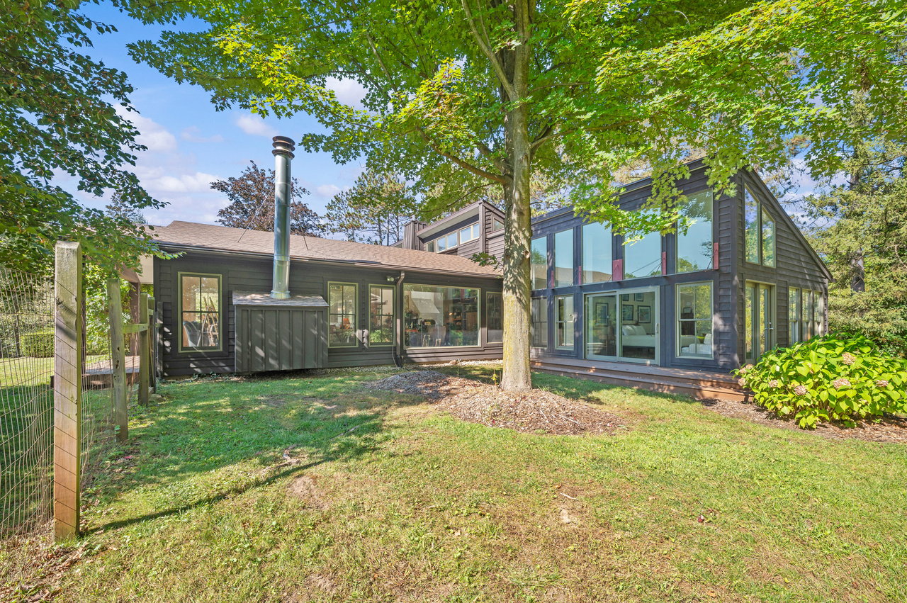 2408 E 800 N, La Porte, IN 46350