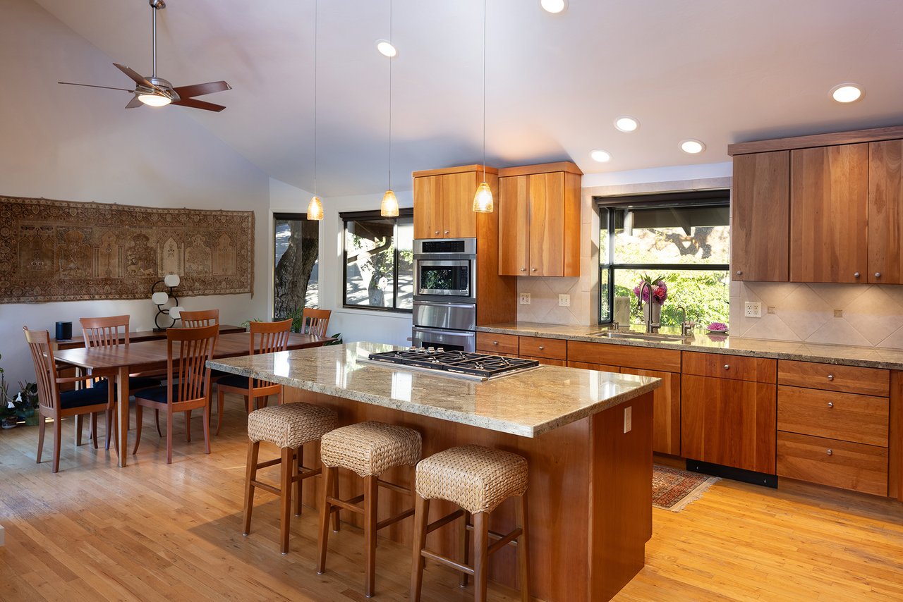The Valley Hideaway