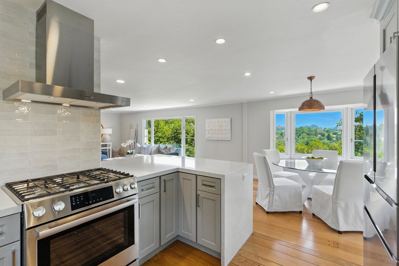 4 La Campana Rd